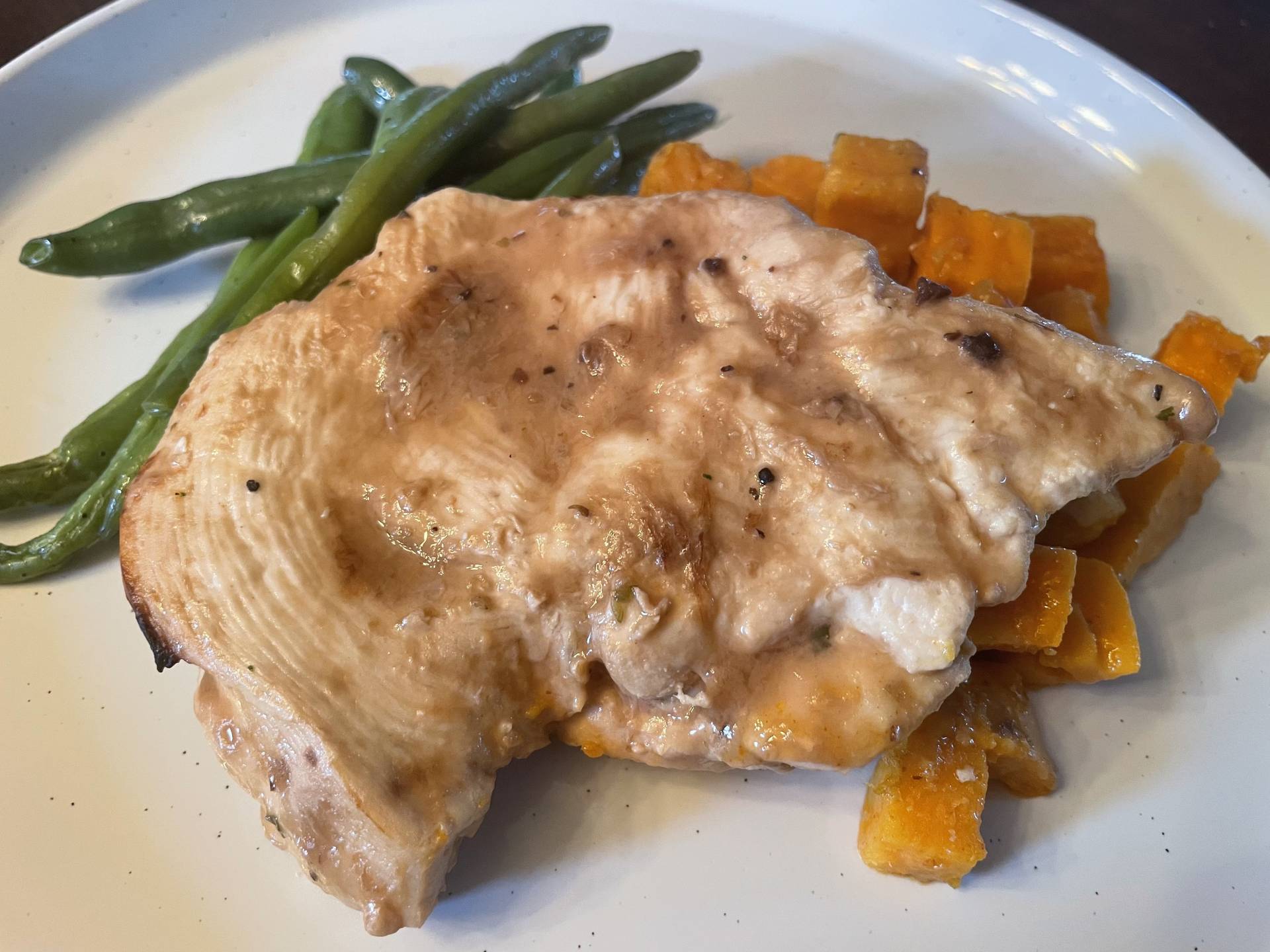 Herbed Balsamic Chicken Breast with Roast Sweet Potatoes and Steamed Green Beans
