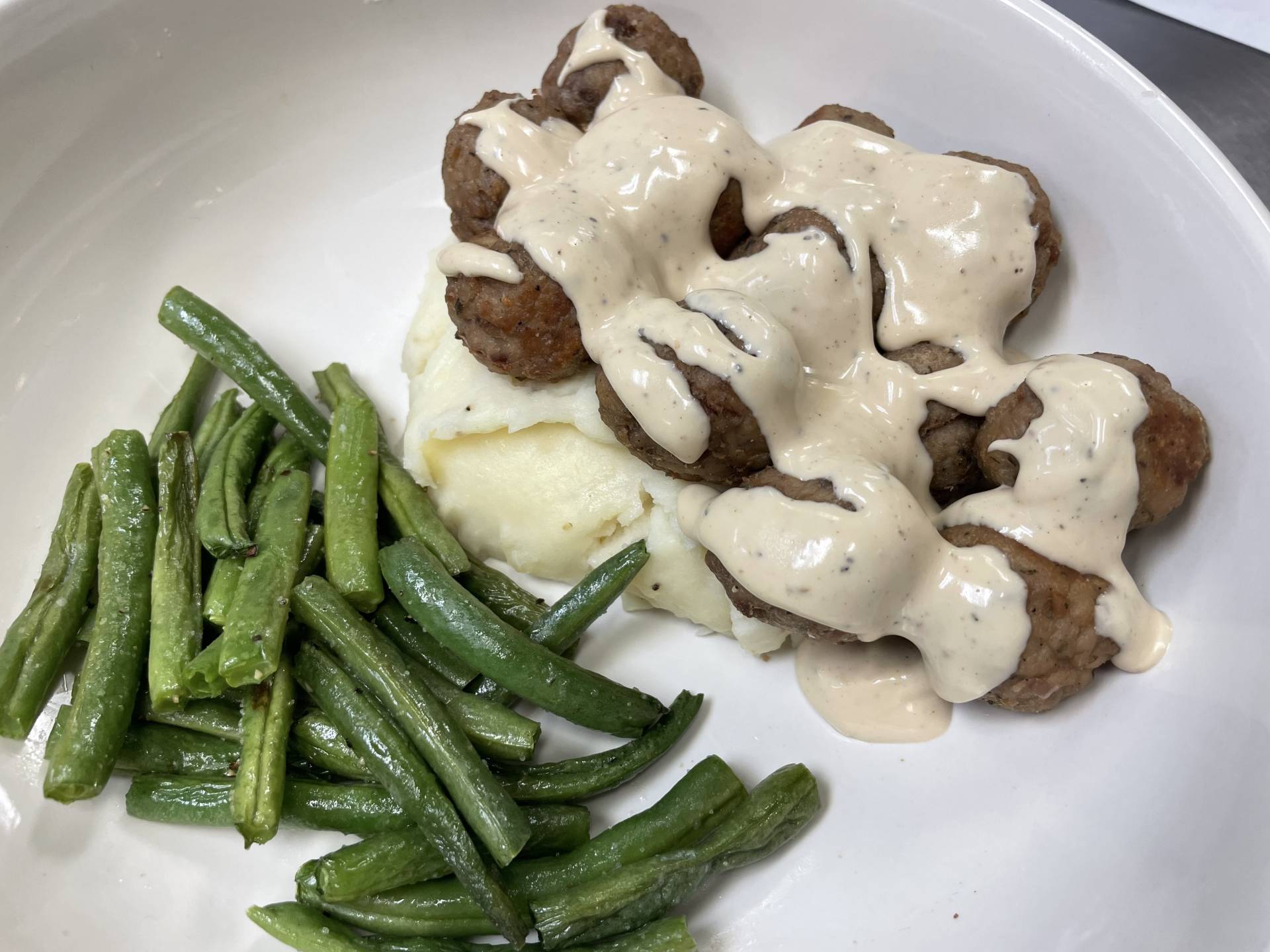 Swedish Meatballs with Mashed Potatoes and Green Beans